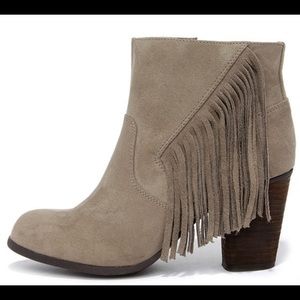Madden Girl Descent Taupe Fringe Booties size 7